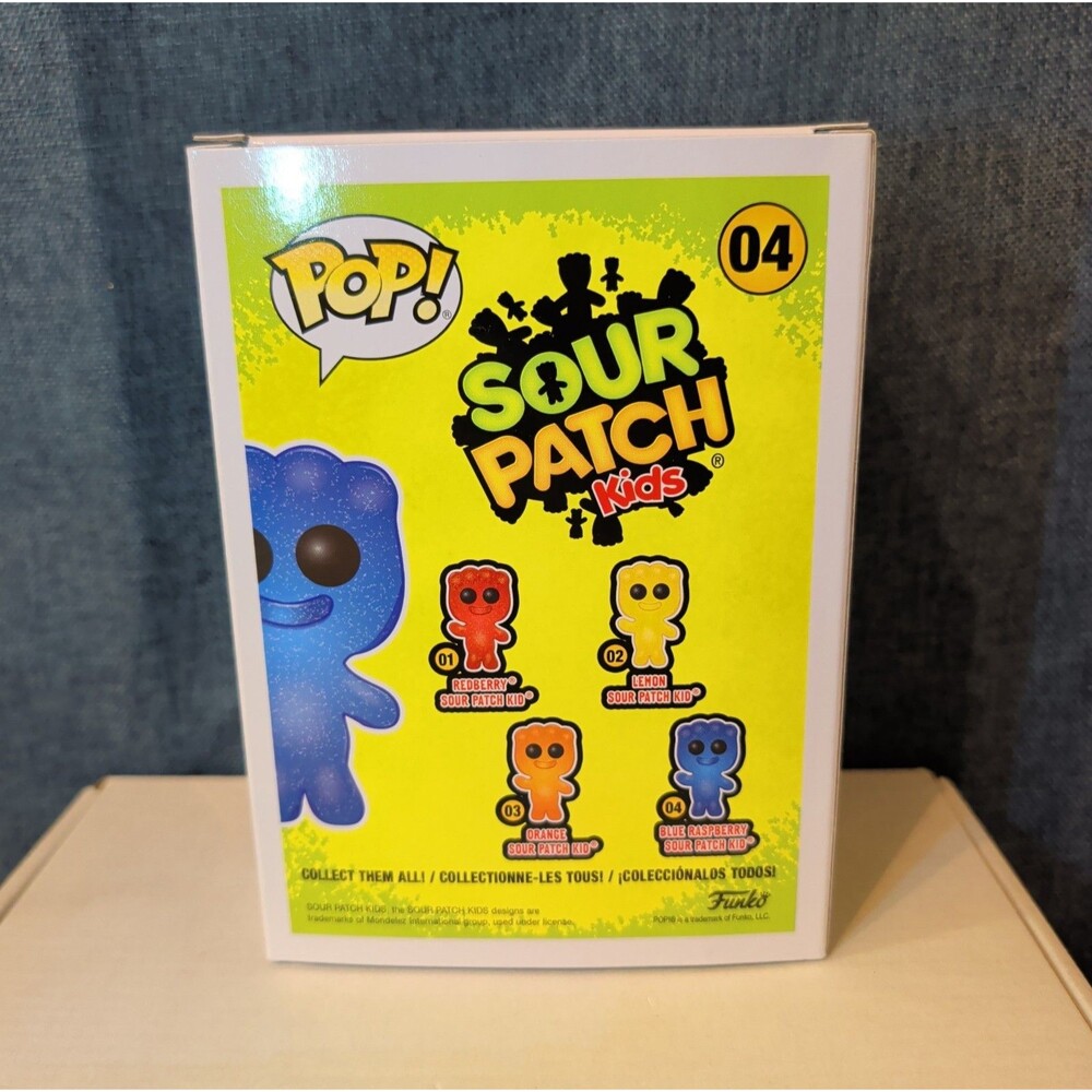 Funko Pop 04 Sour Patch Kids Blue Raspberry Glitter 2021 NIB 889698571100 - Picture 16 of 16